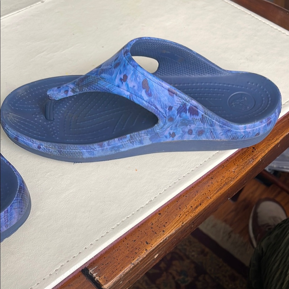 Blue Patterned  Croc Flip Flops - Picture 5 of 6